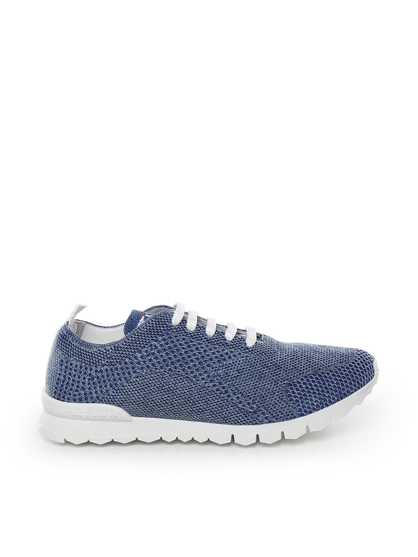 Sneaker Fits con logo