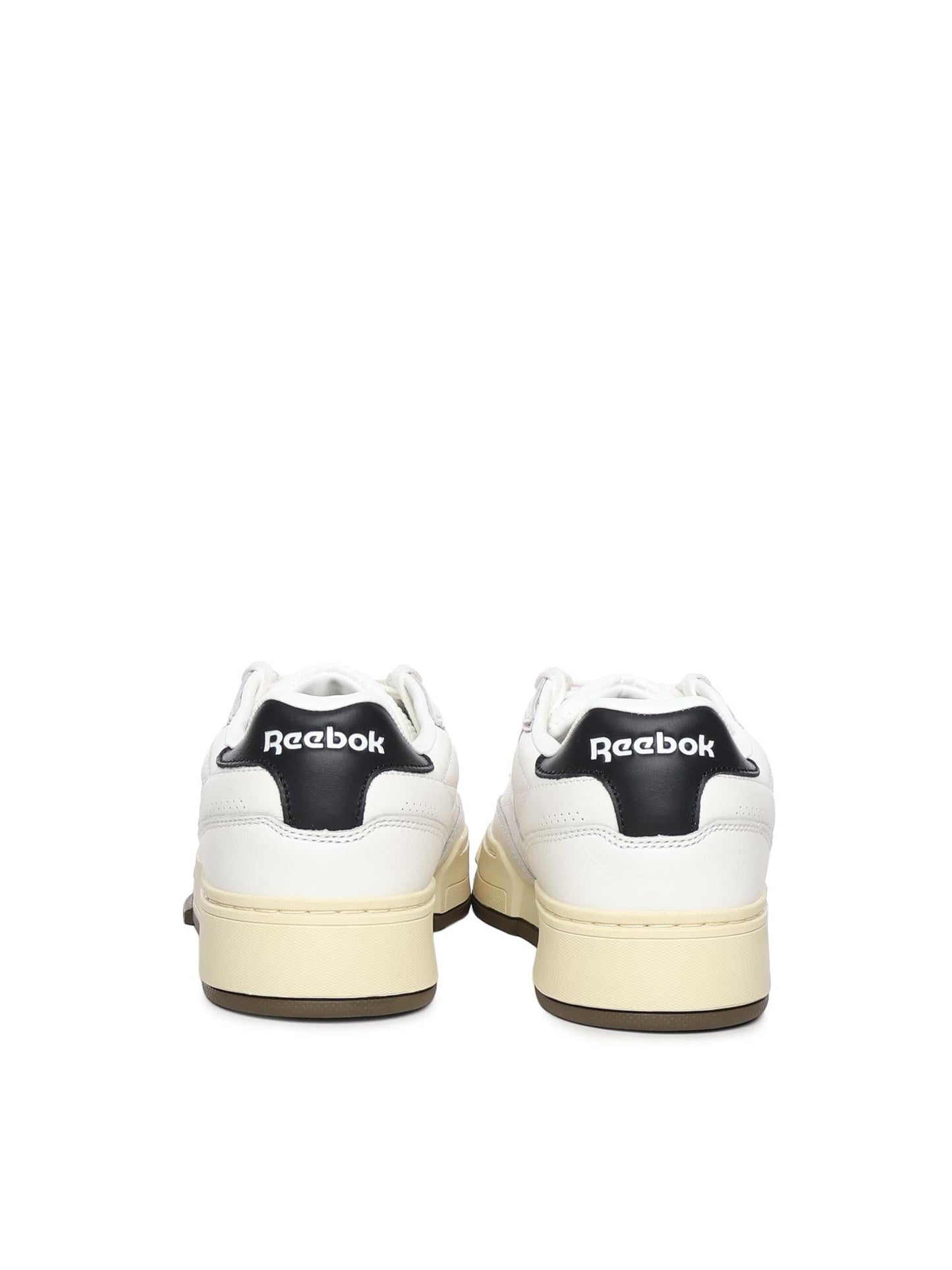 Sneakers Club C ltd