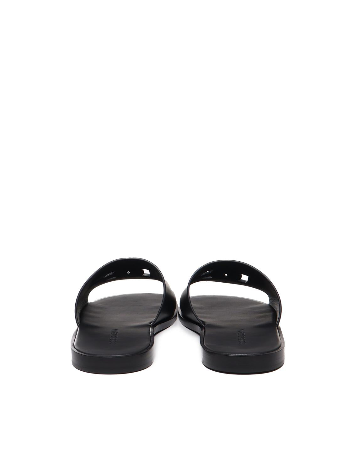 Slide in pelle con logo DG
