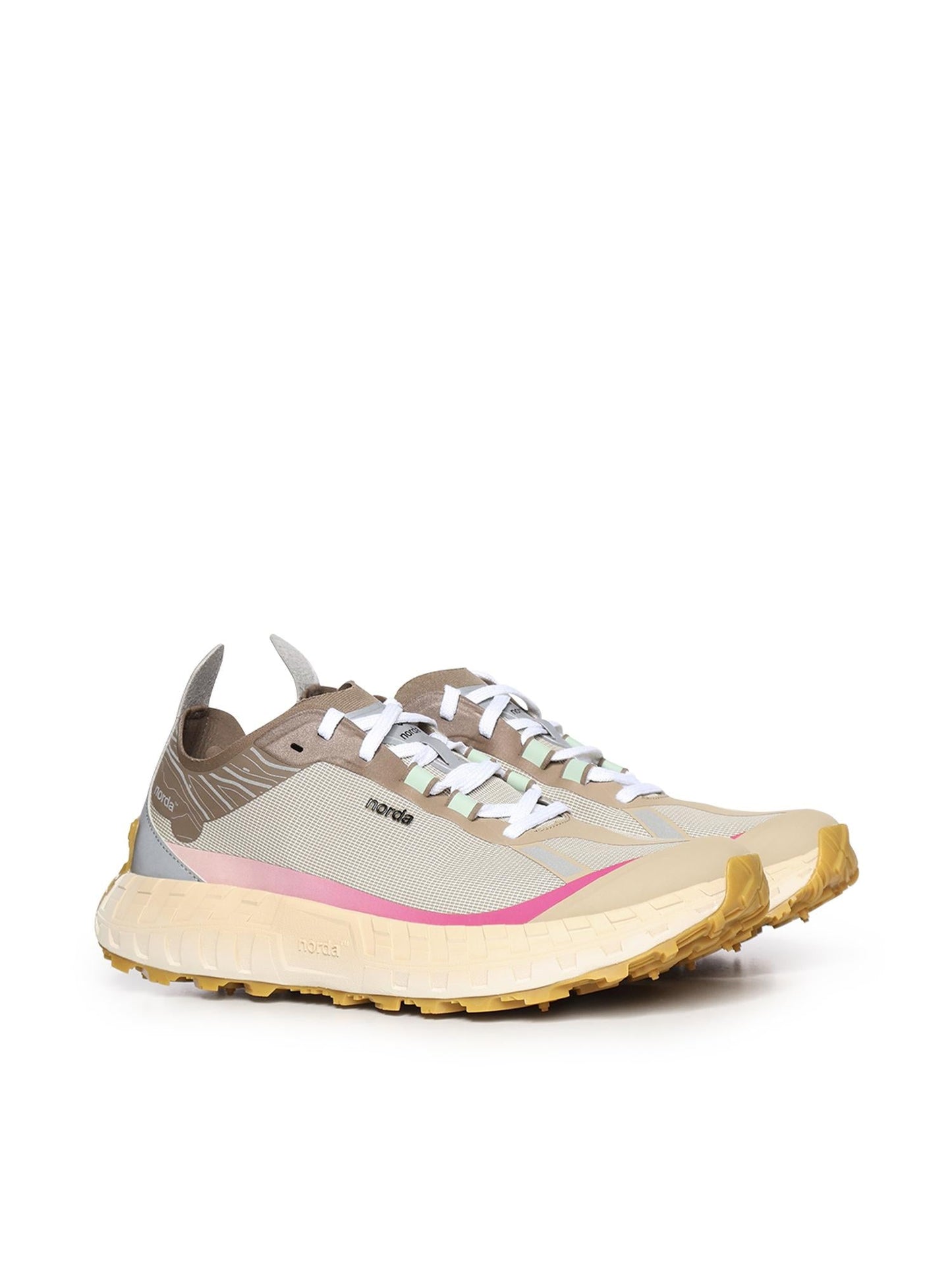 Sneakers trail running 001A