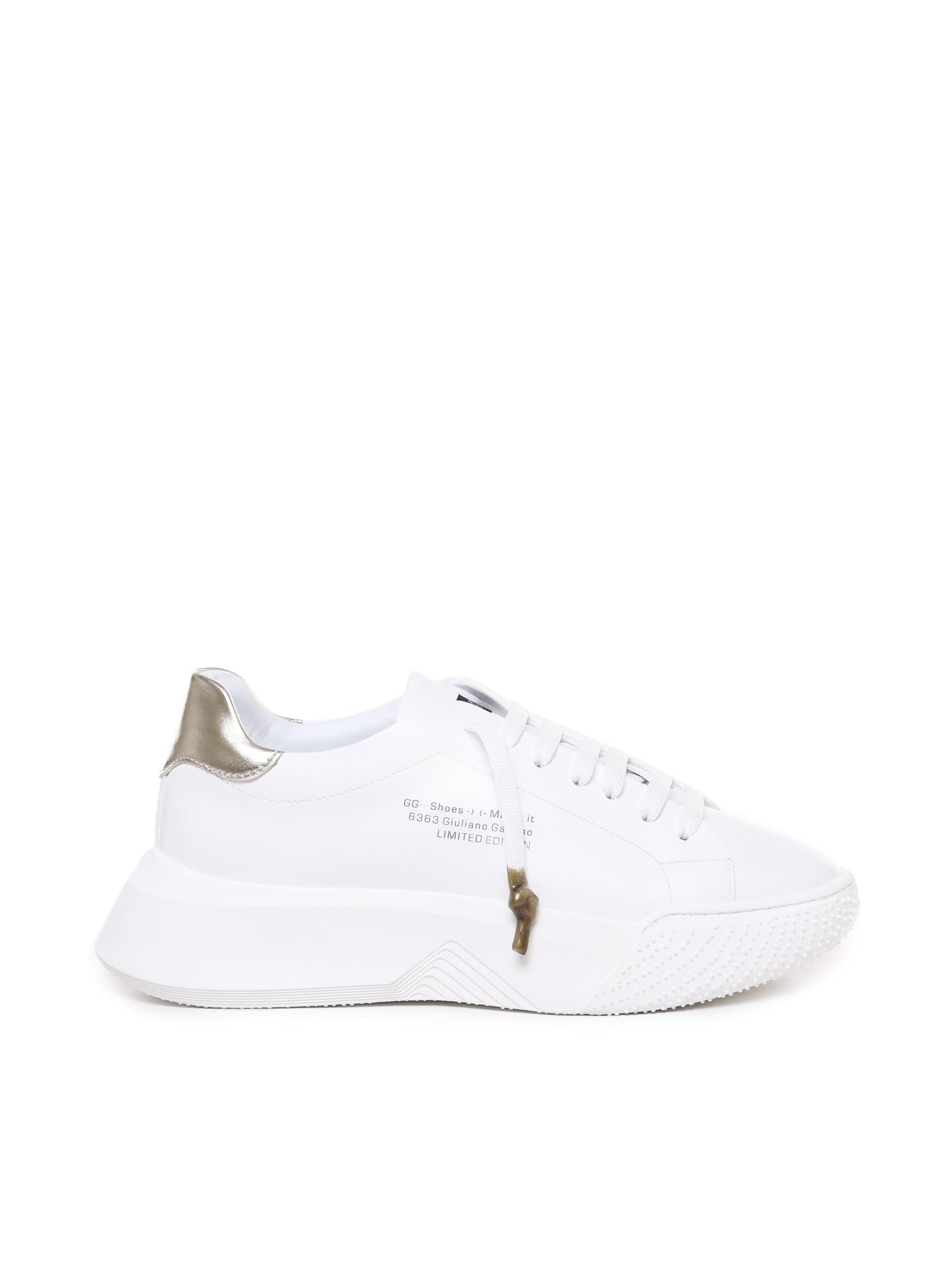 Sneakers Nemesis in nappa con riporto in pelle color oro