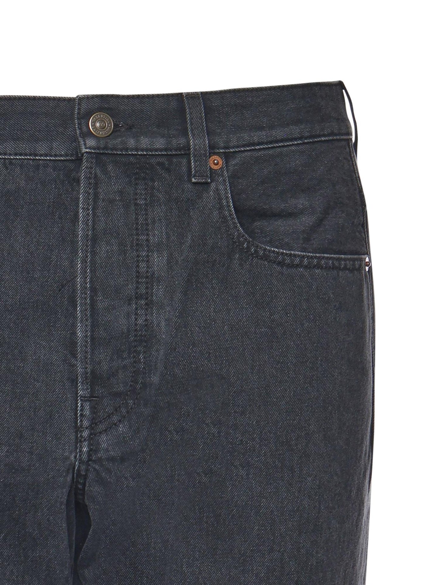 Jeans in denim