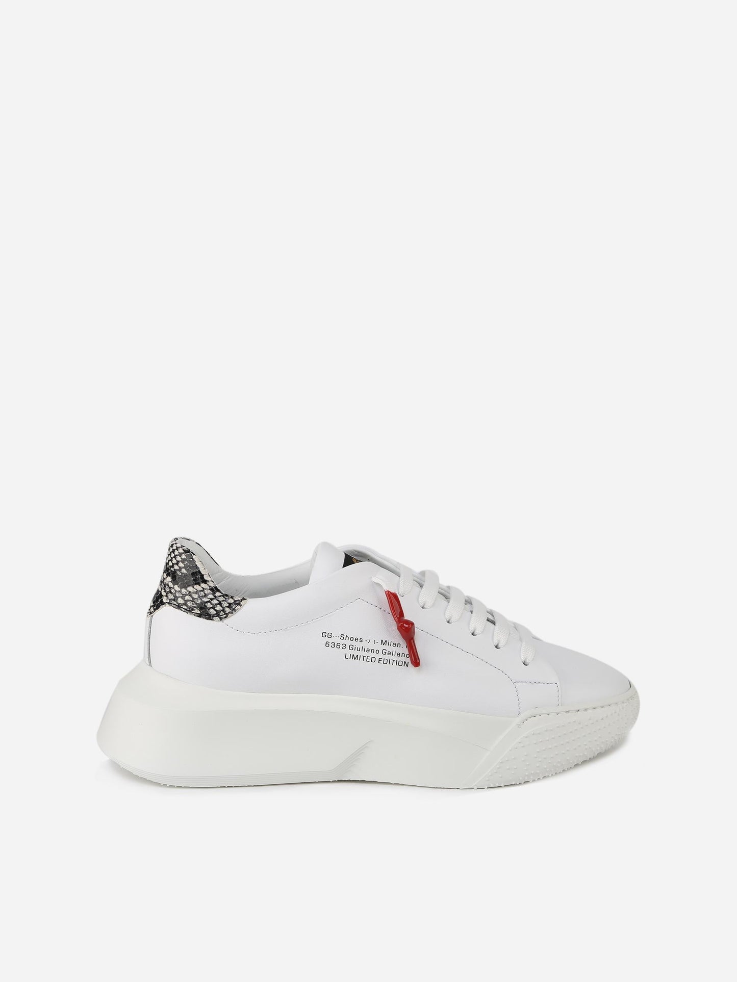 Sneakers Nemesis in nappa con lacci cerati