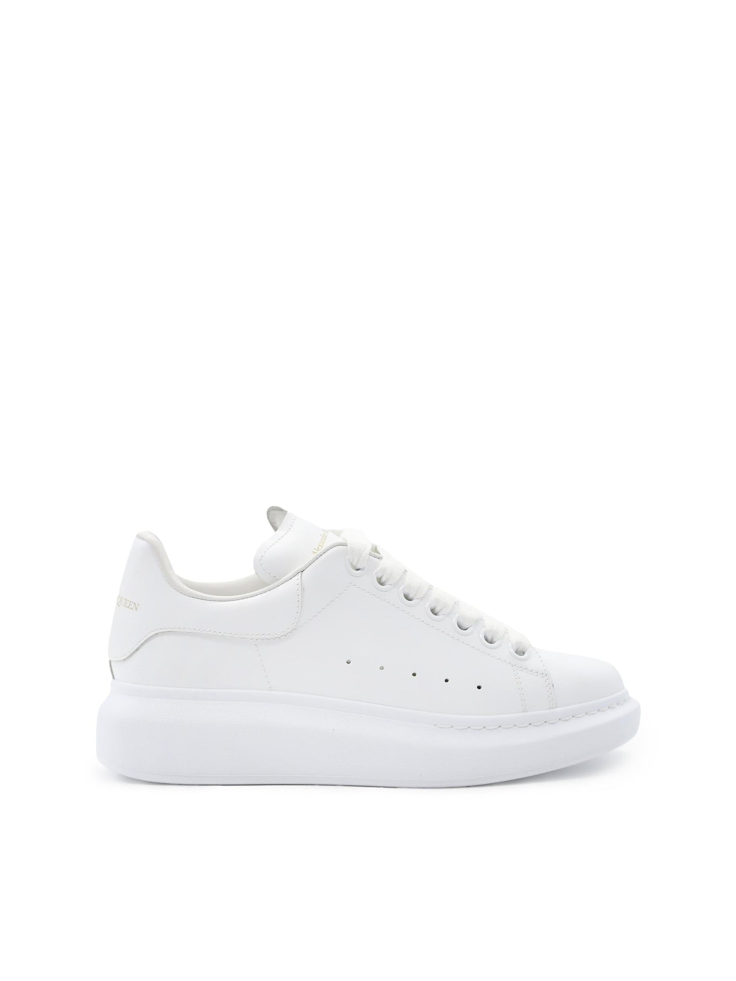 Sneakers oversize realizzate in pelle