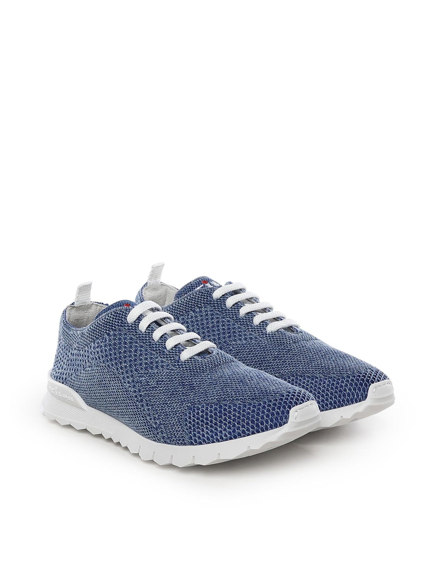 Sneaker Fits con logo