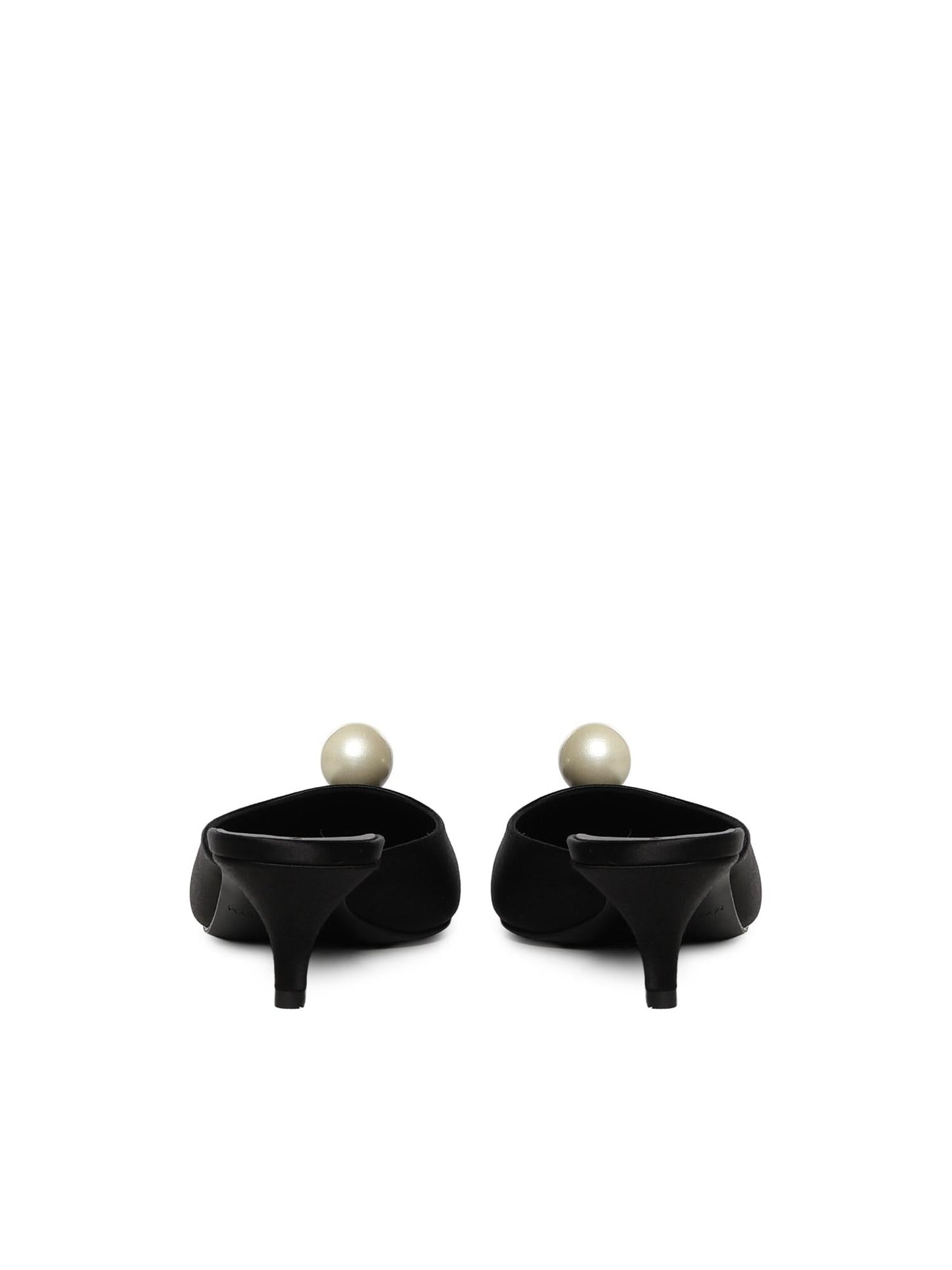 Mules in satin con perle