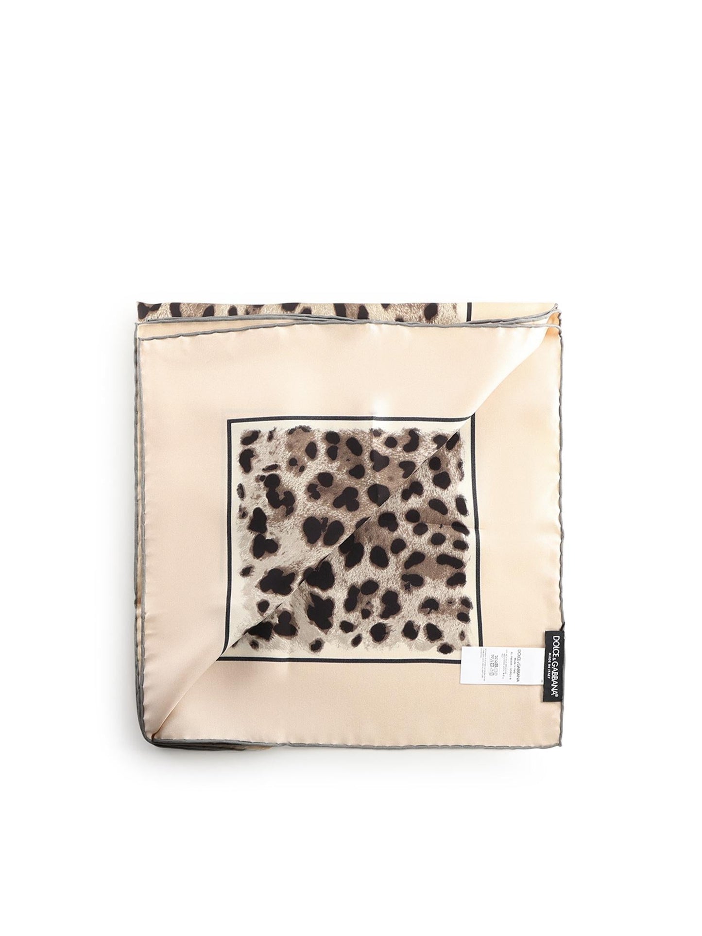 Kim x Dolce & Gabbana foulard