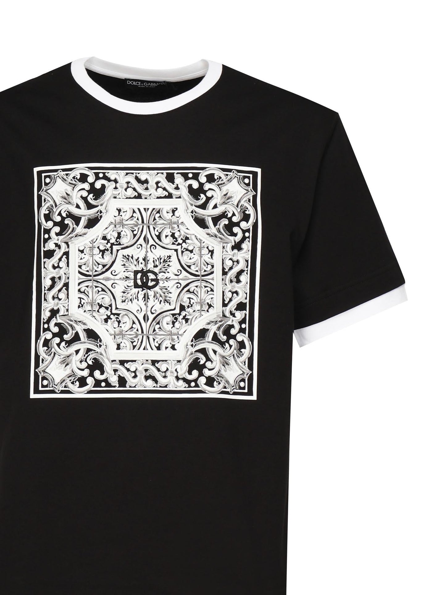 T-shirt con stampa e ricamo