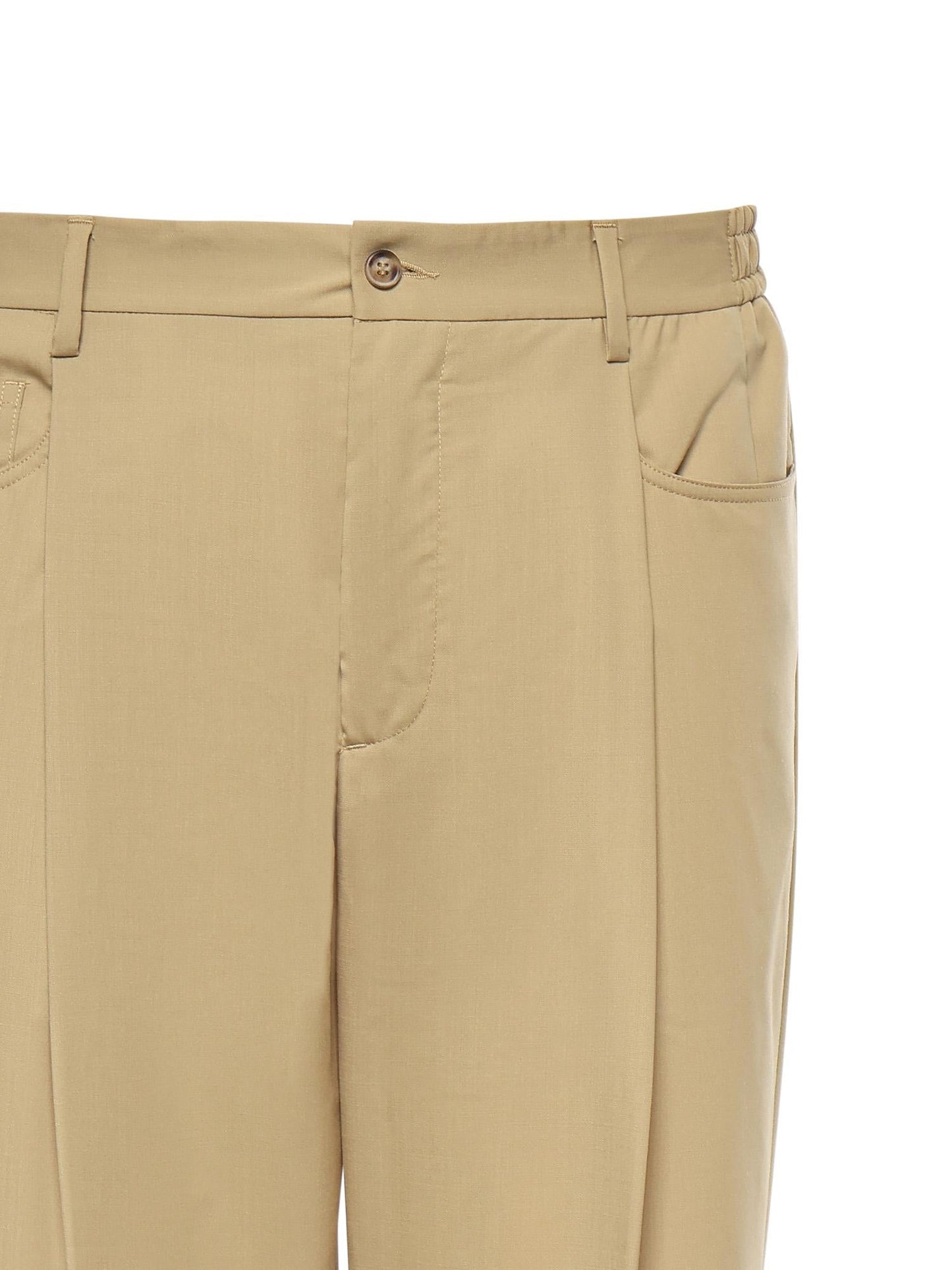 Pantalone Nikla in misto lana