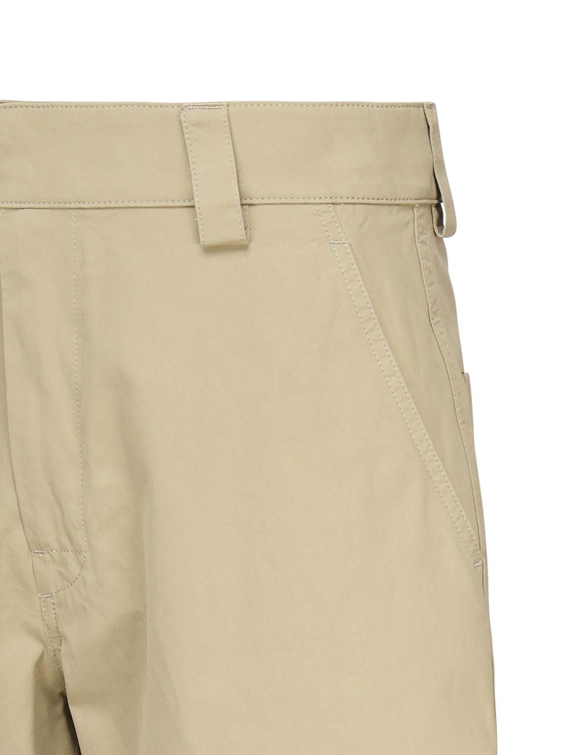 Short in twill di cotone leggero
