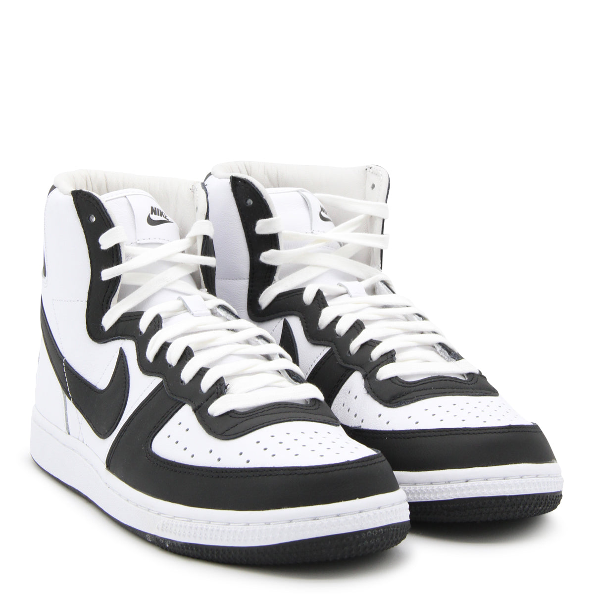 WHITE AND BLACK LEATHER SNEAKERS