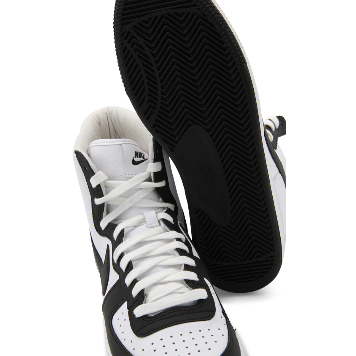 WHITE AND BLACK LEATHER SNEAKERS
