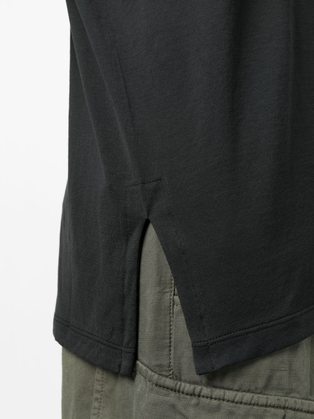 BLACK COTTON T-SHIRT