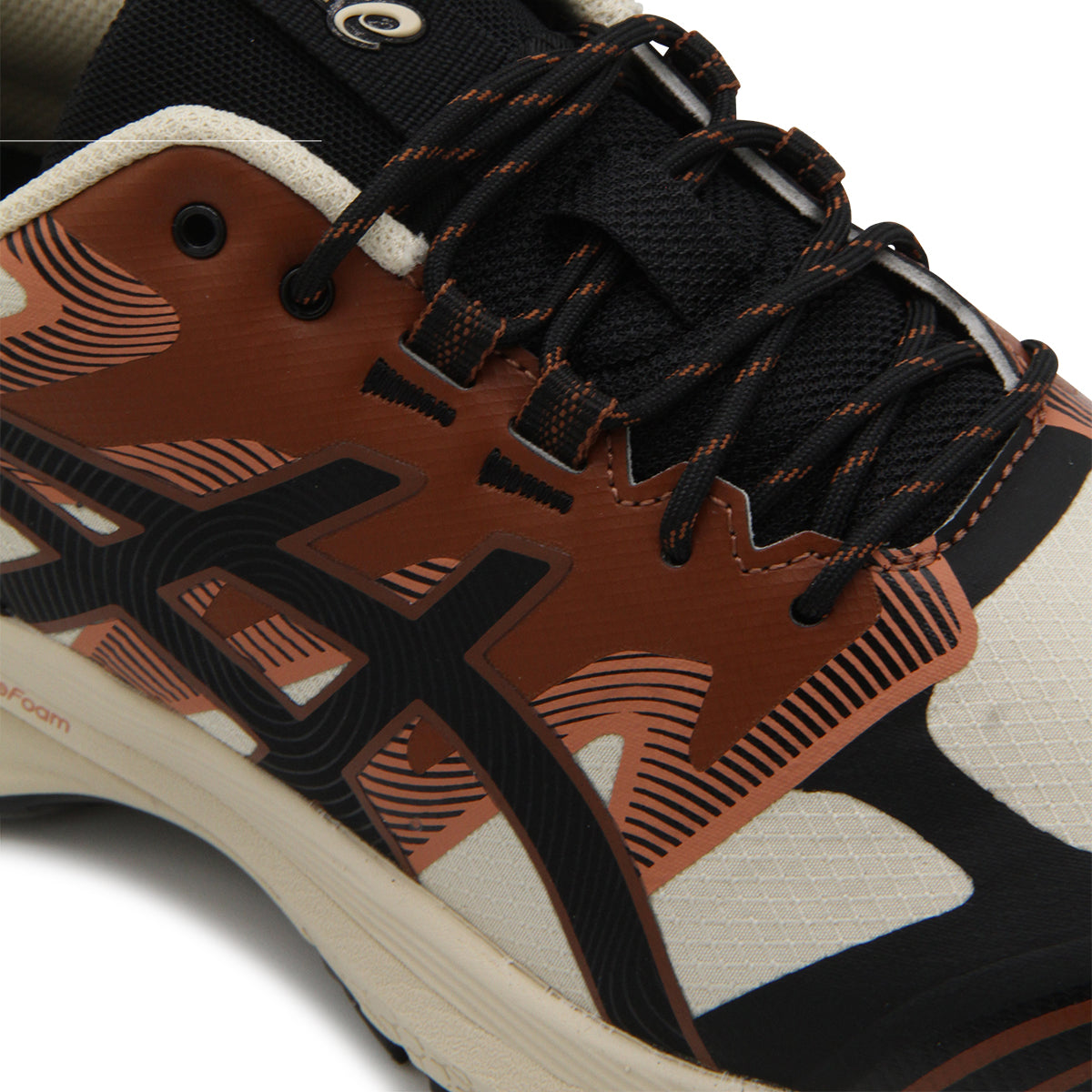 VANILLA AND BLACK TERRAIN GEL SNEAKERS