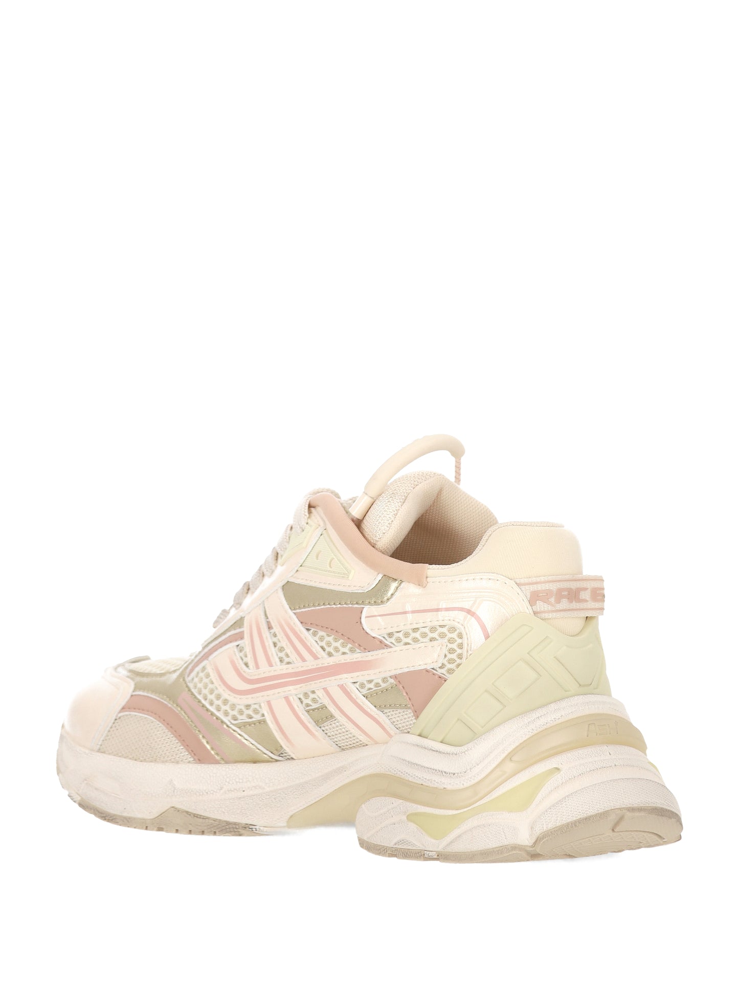 SNEAKERS RACE