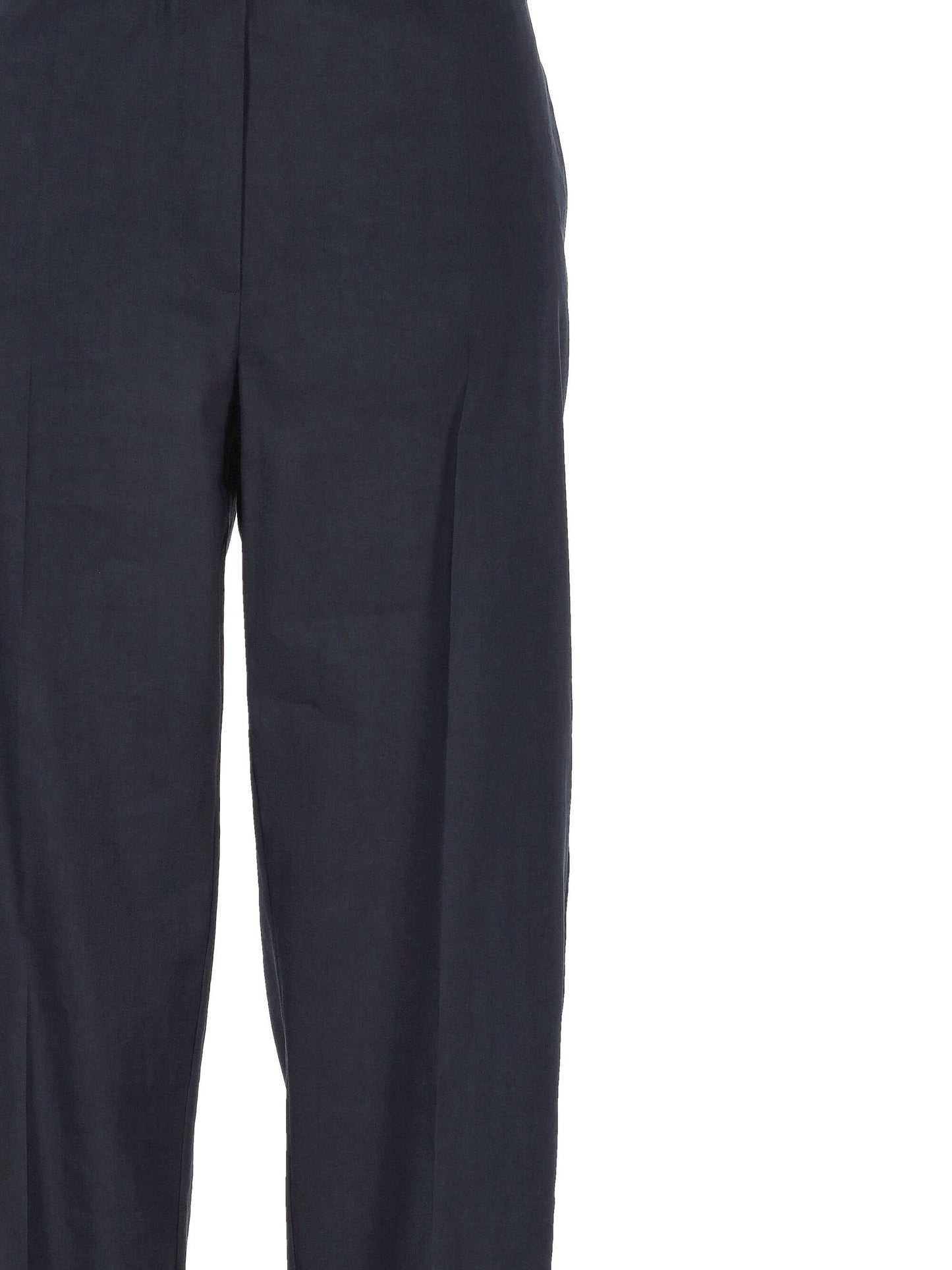D.EXTERIOR WOMAN,pants