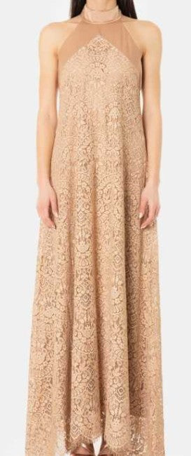 D.EXTERIOR WOMAN,dress