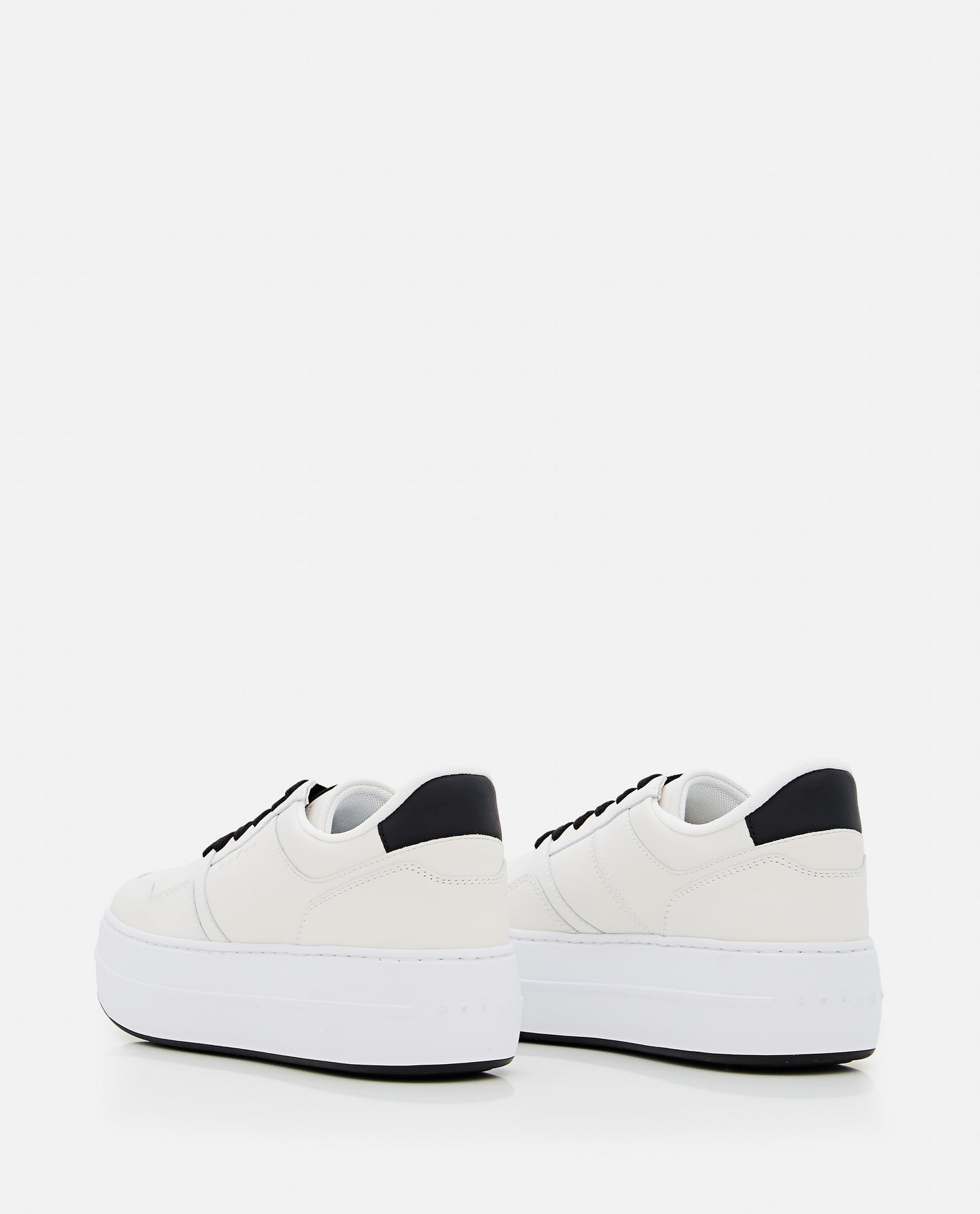 H670 SNEAKERS
