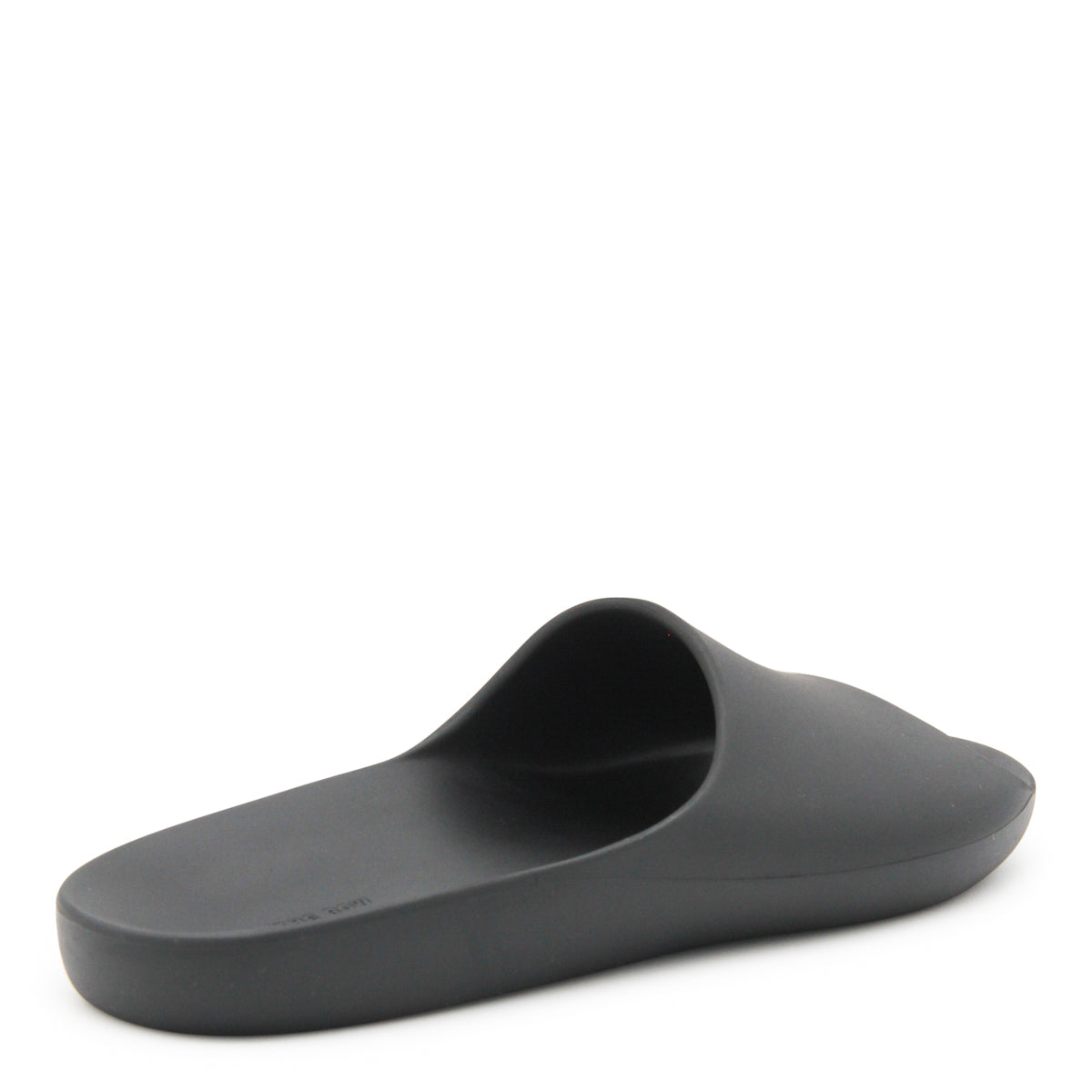 BLACK FLATS
