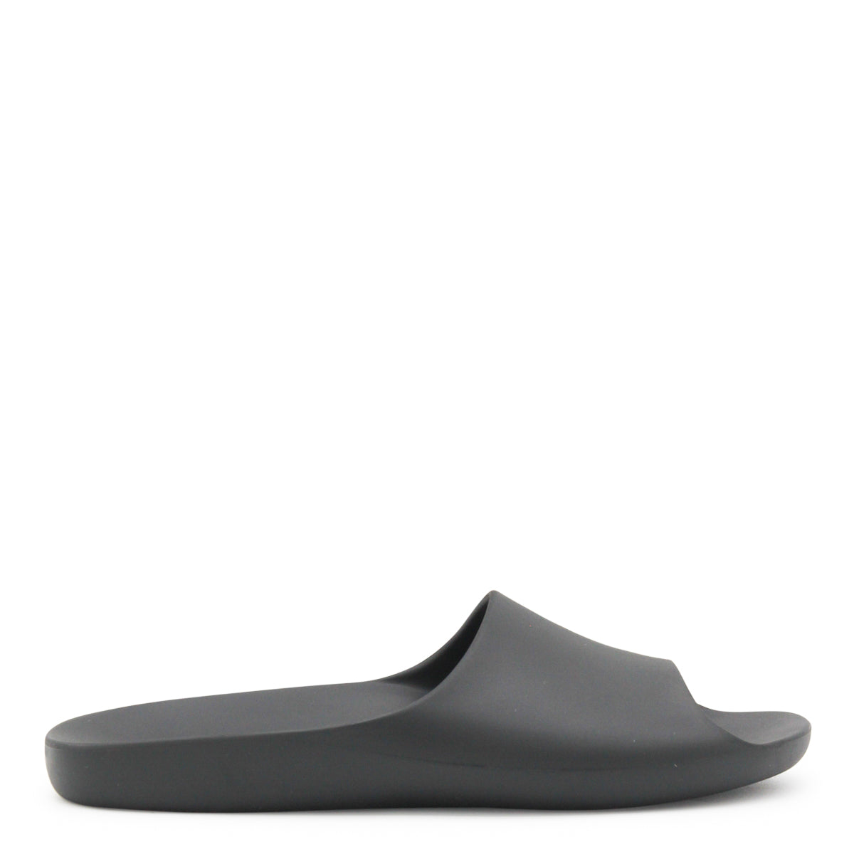 BLACK FLATS
