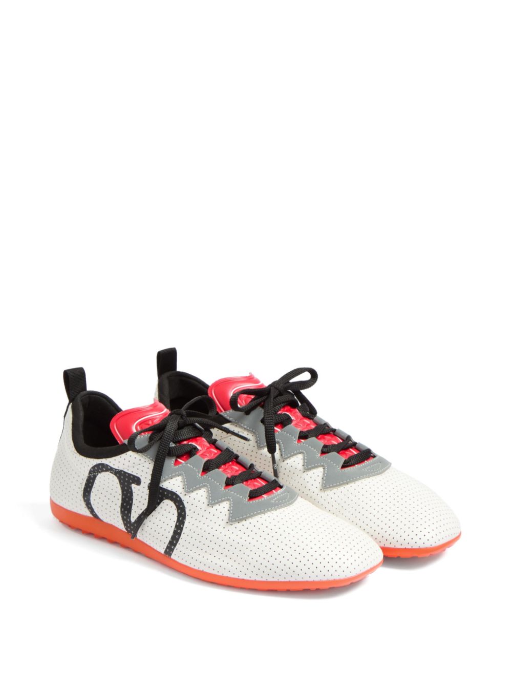 SNEAKERS VLOGO
