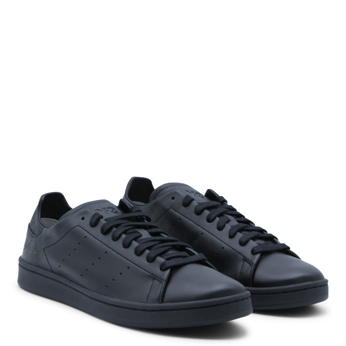 BLACK LEATHER SNEAKERS