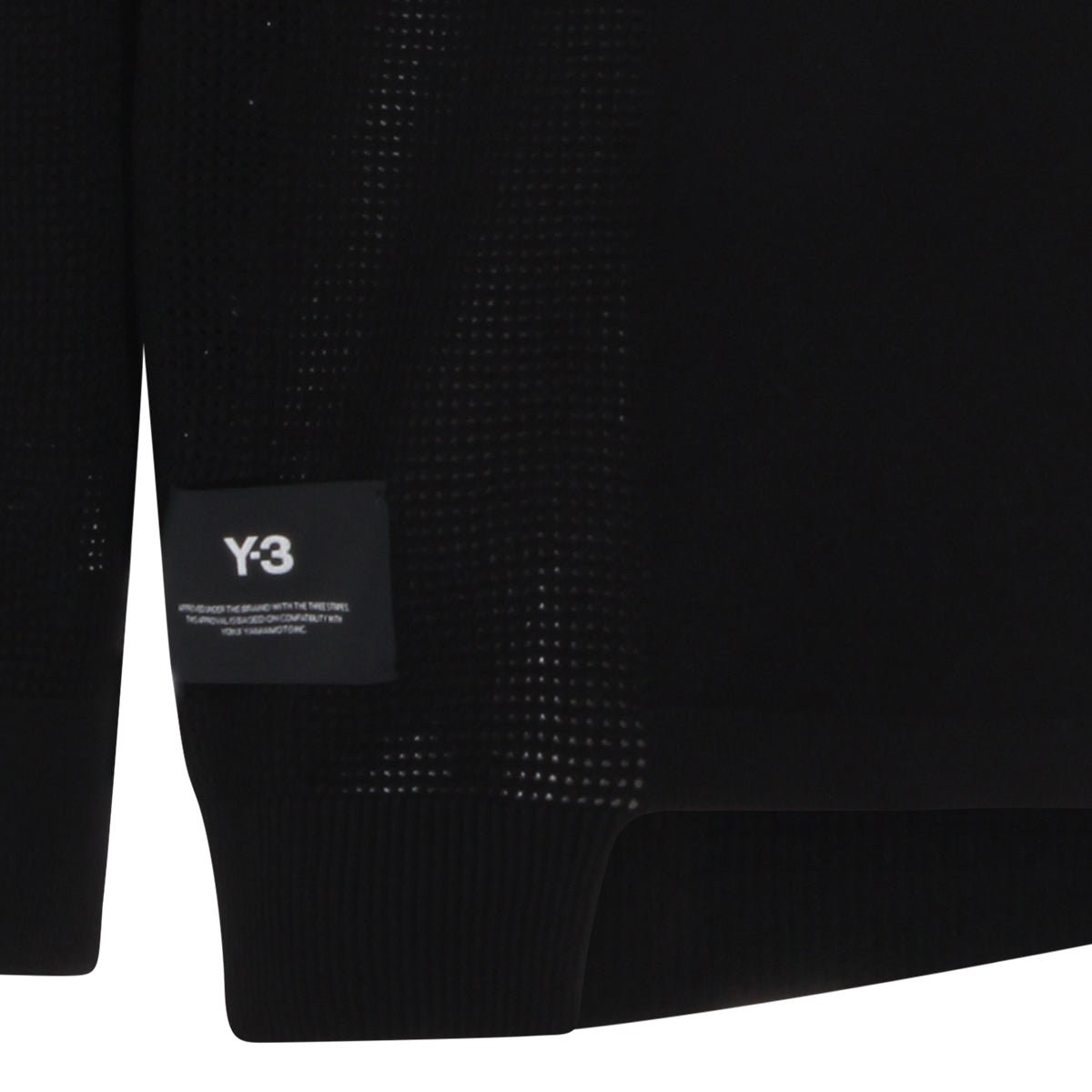 BLACK SWEATSHIRT