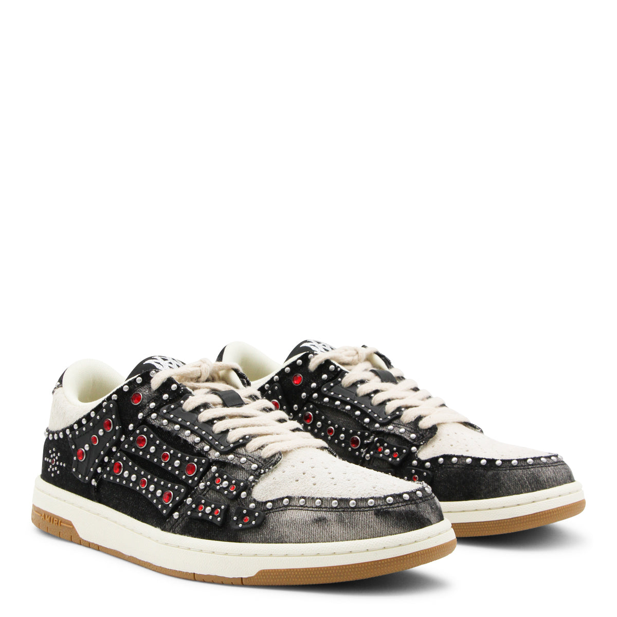 BLACK SNEAKERS