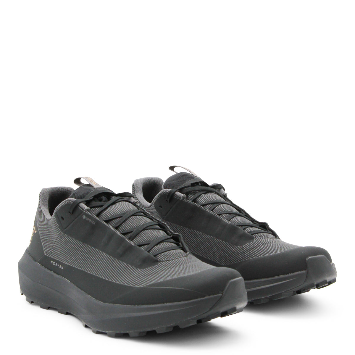 BLACK NOVARN SNEAKERS