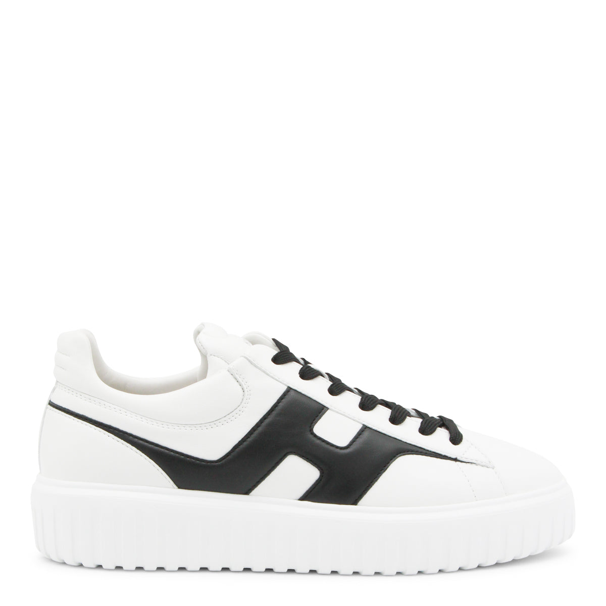 WHITE AND BLACK LEATHER SNEAKERS