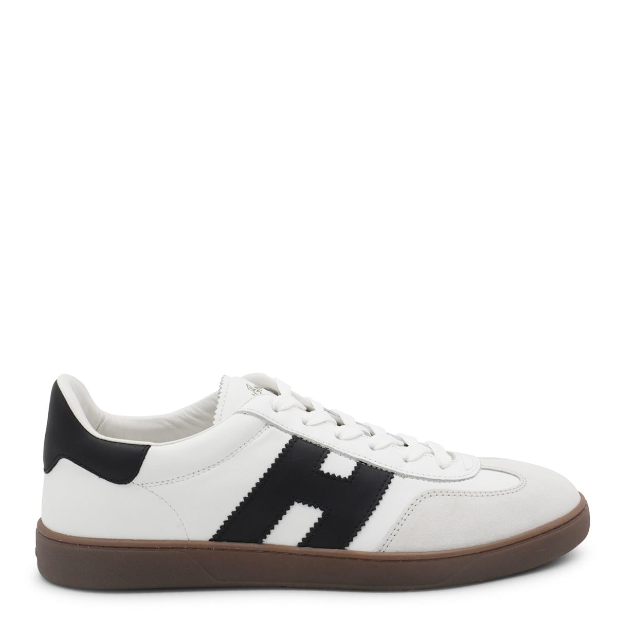 BLACK AND WHITE SNEAKERS