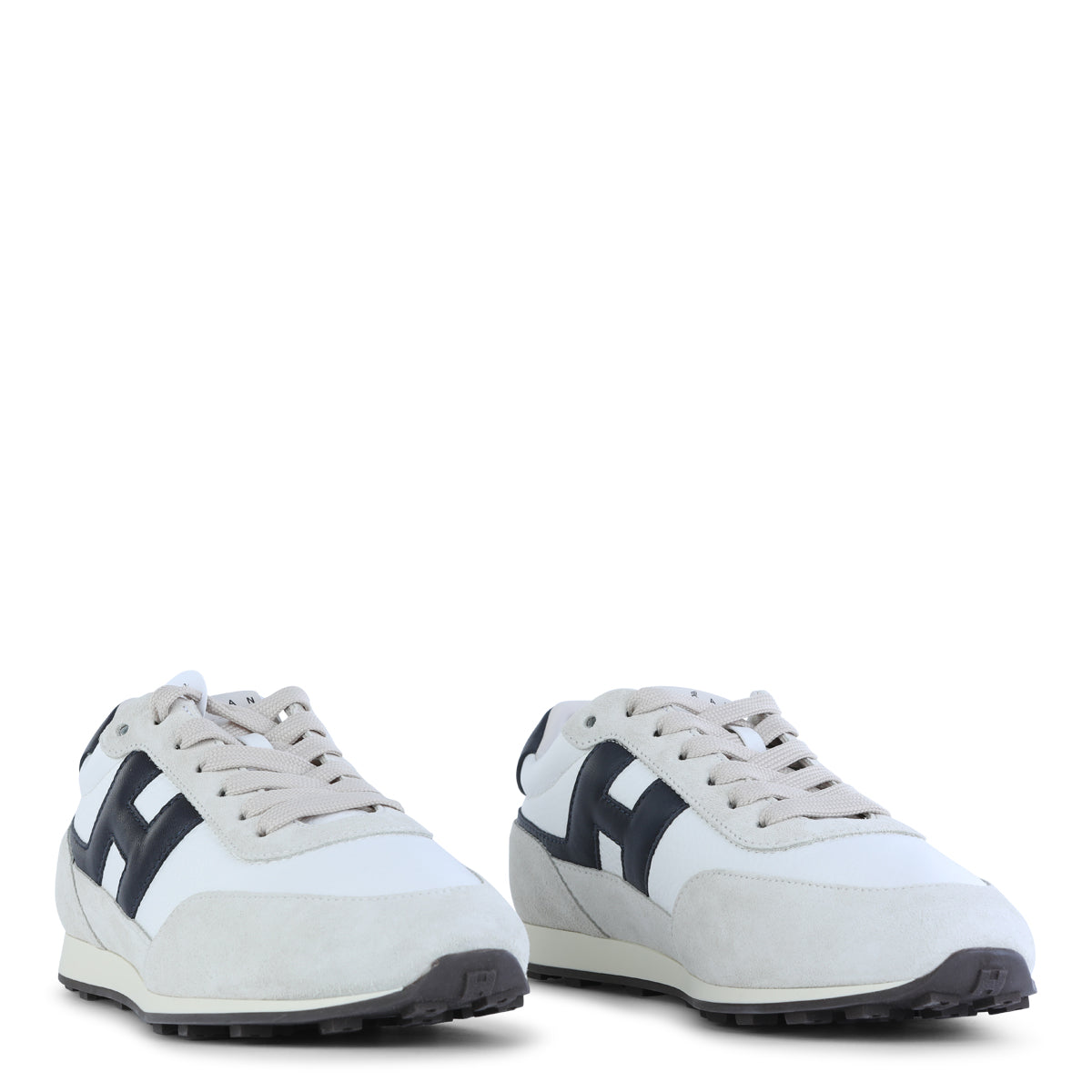 WHITE AND BLACK LEATHER SNEAKERS