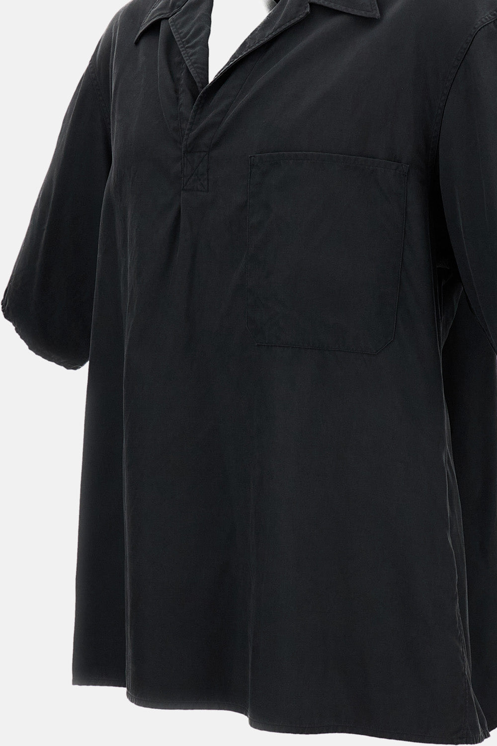 SHORT-SLEEVE SHIRT