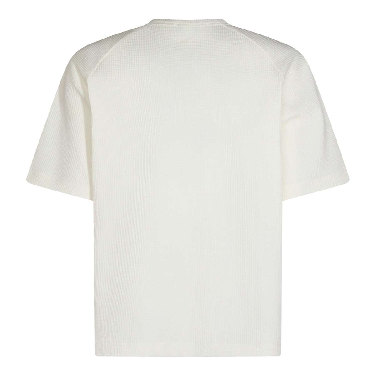 WHITE T-SHIRT