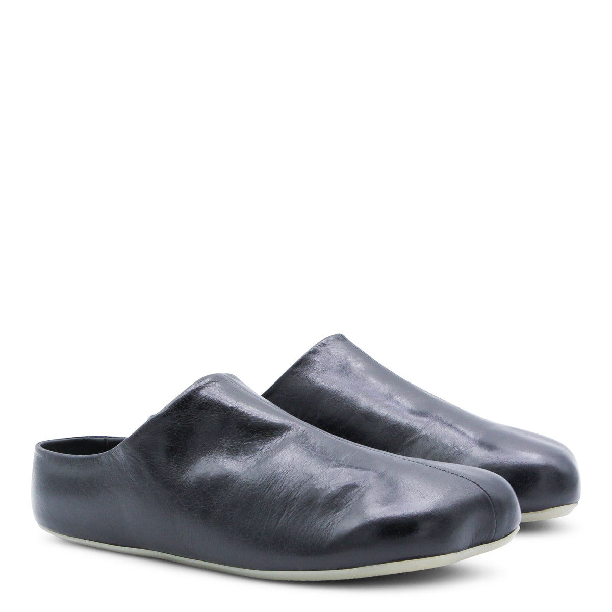 BLACK LEATHER FLATS