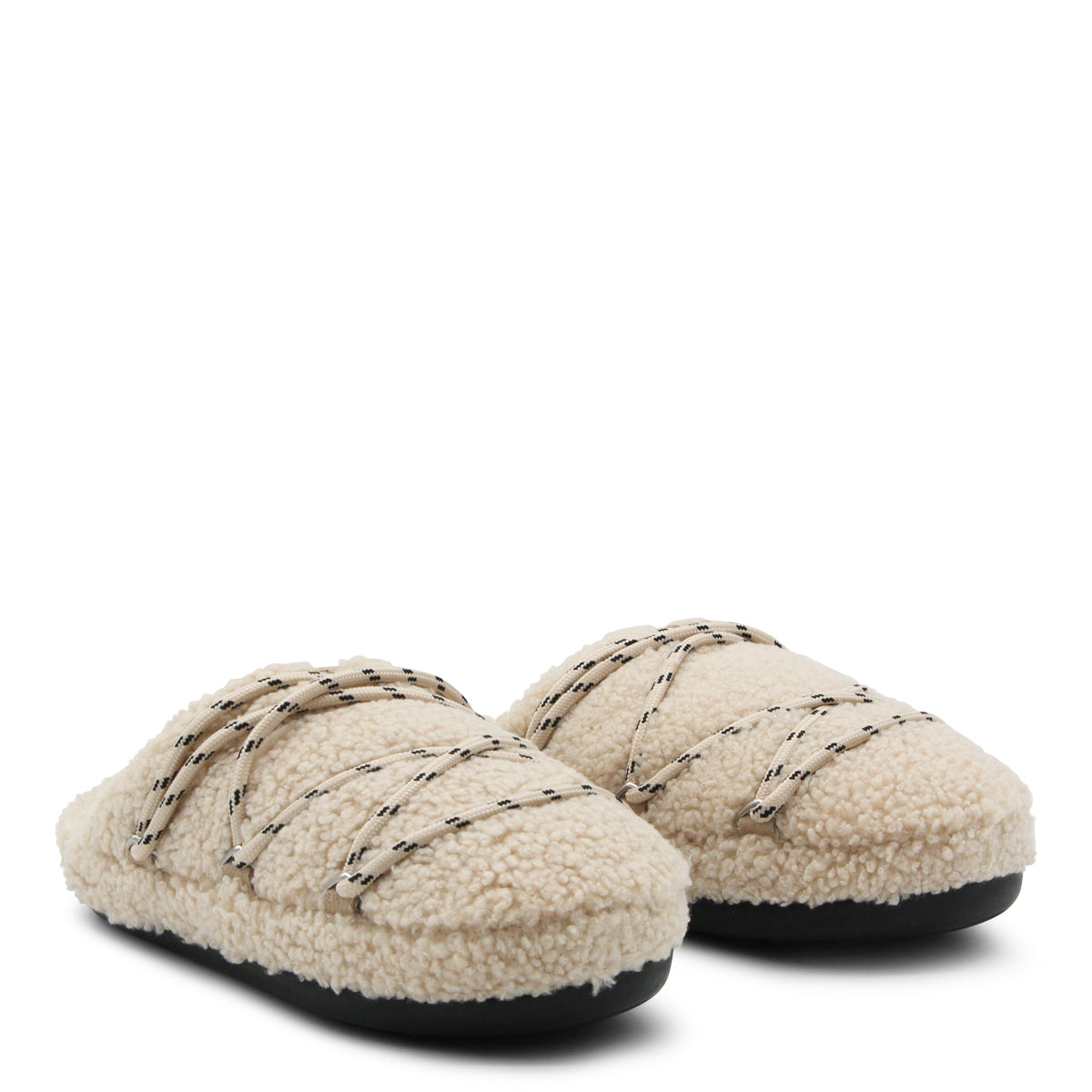 BEIGE FLATS