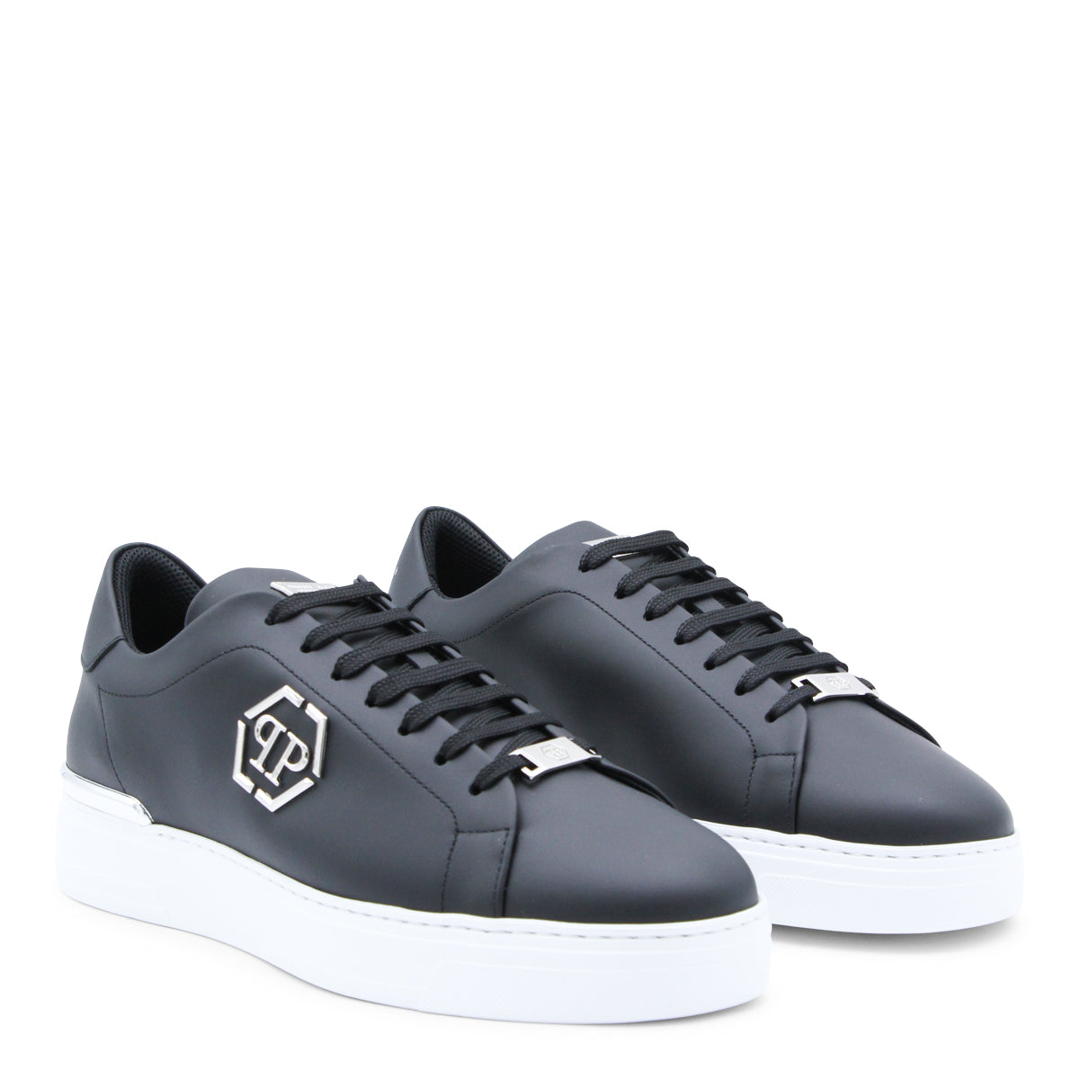 BLACK LEATHER SNEAKERS