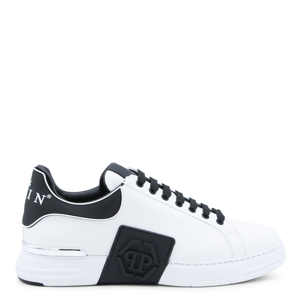 WHITE AND BLACK LEATHER SNEAKERS