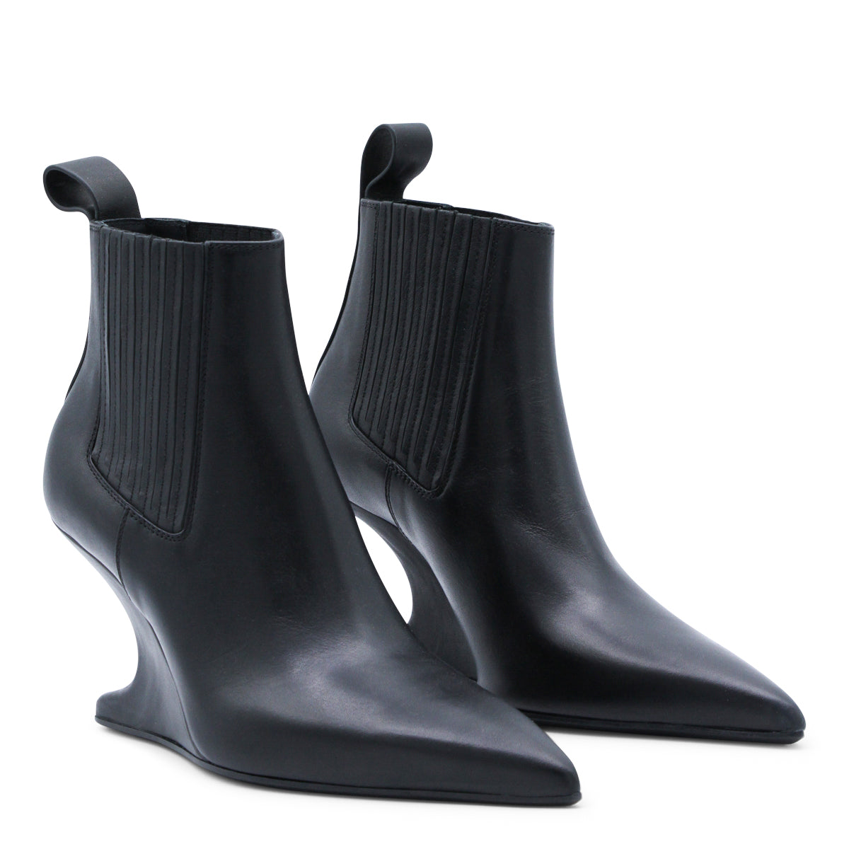 BLACK LEATHER BOOTS