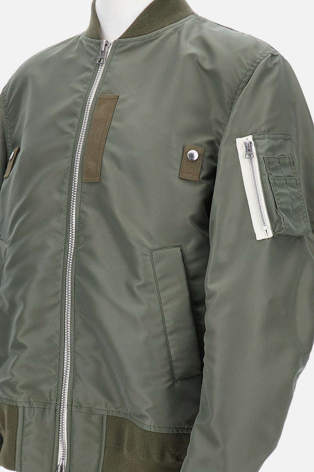BOMBER IN NYLON