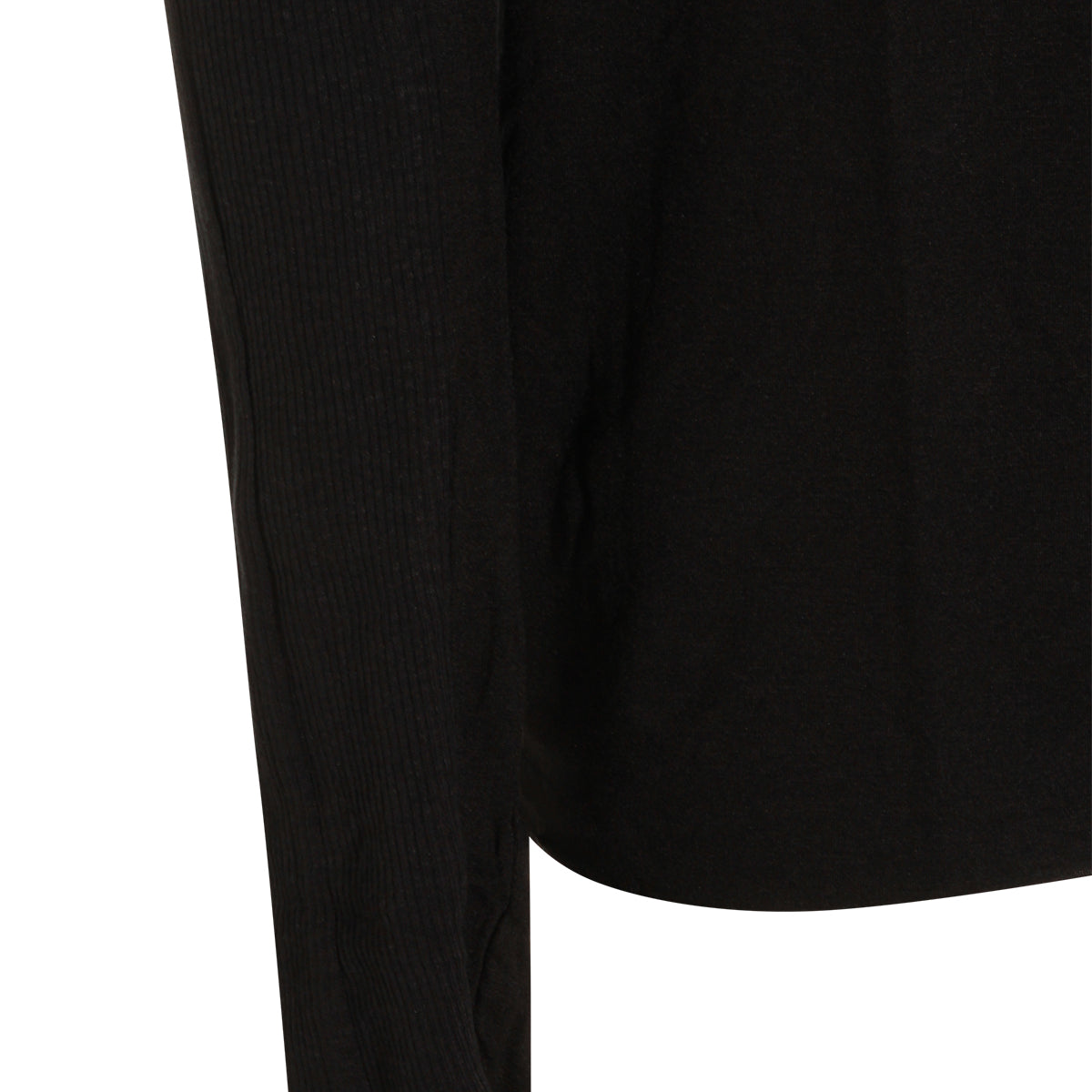 BLACK T-SHIRT
