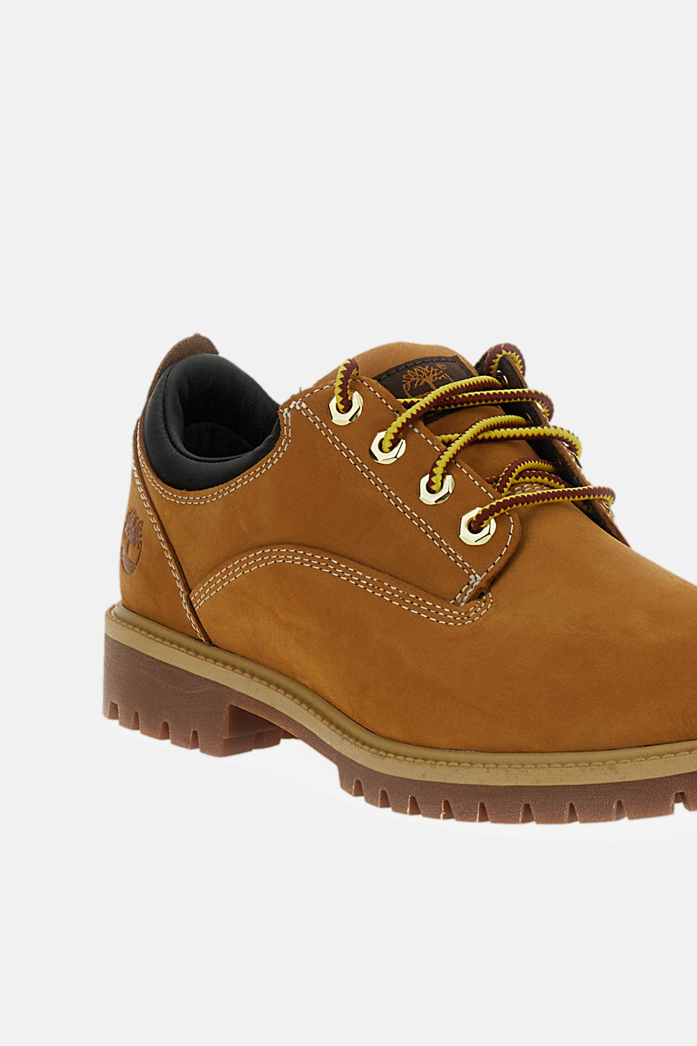 LACE UP HERITAGE SHOES