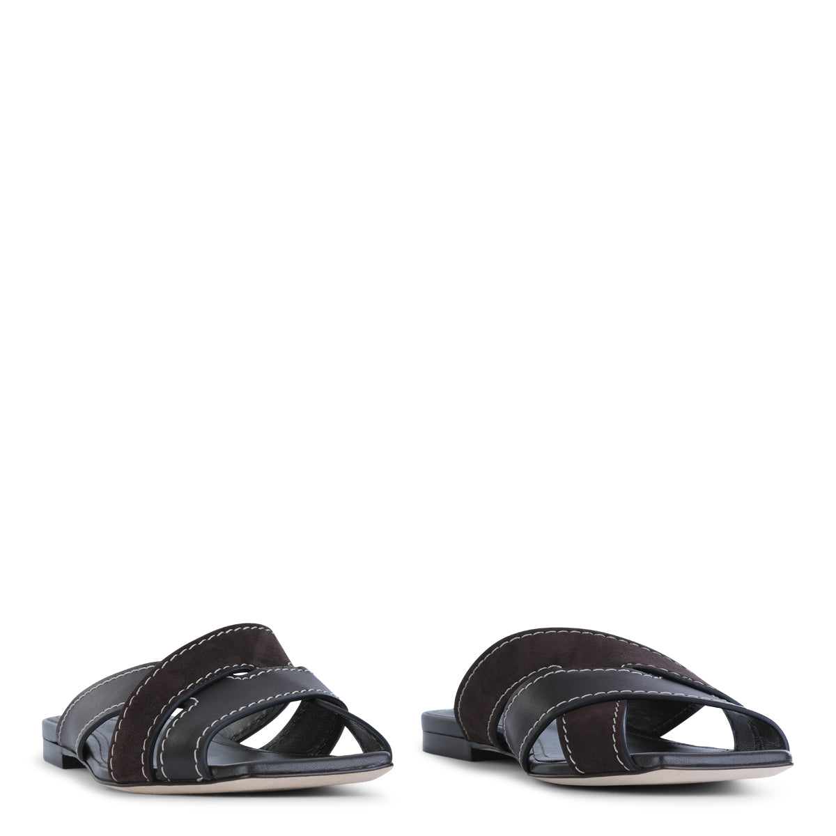 BLACK FLAT