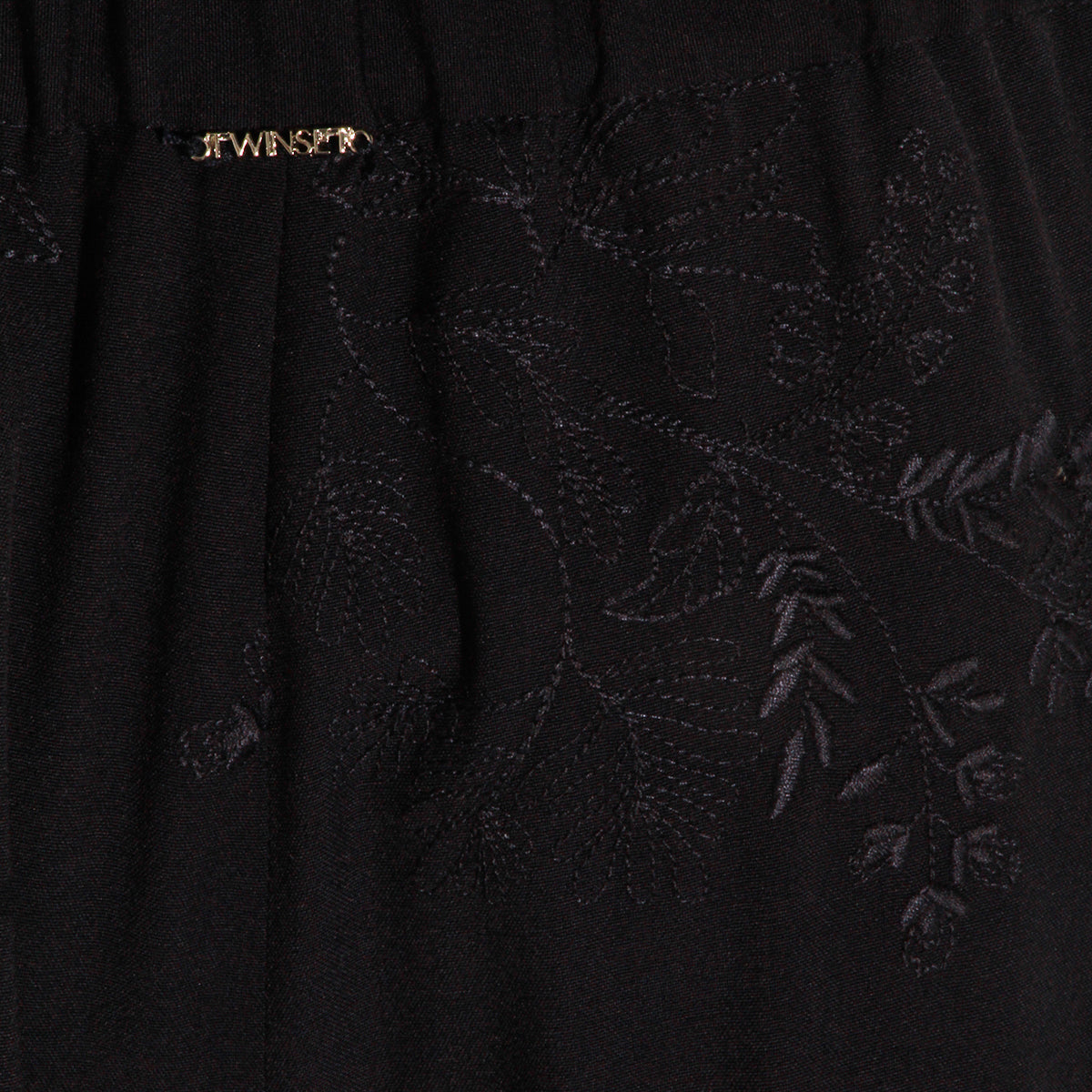 BLACK PANTS