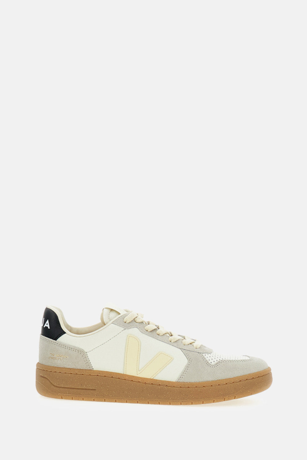 V82 SNEAKERS